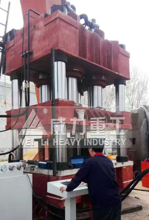 2000噸四柱液壓機-復(fù)合材料熱壓機